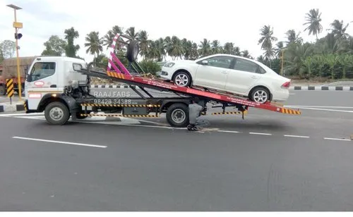 recovery vehicle towing van 500x500